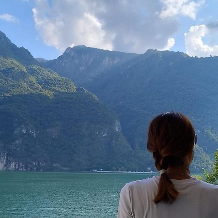 Lake Como Casa La Rosa اباديا لاريانا المظهر الخارجي الصورة