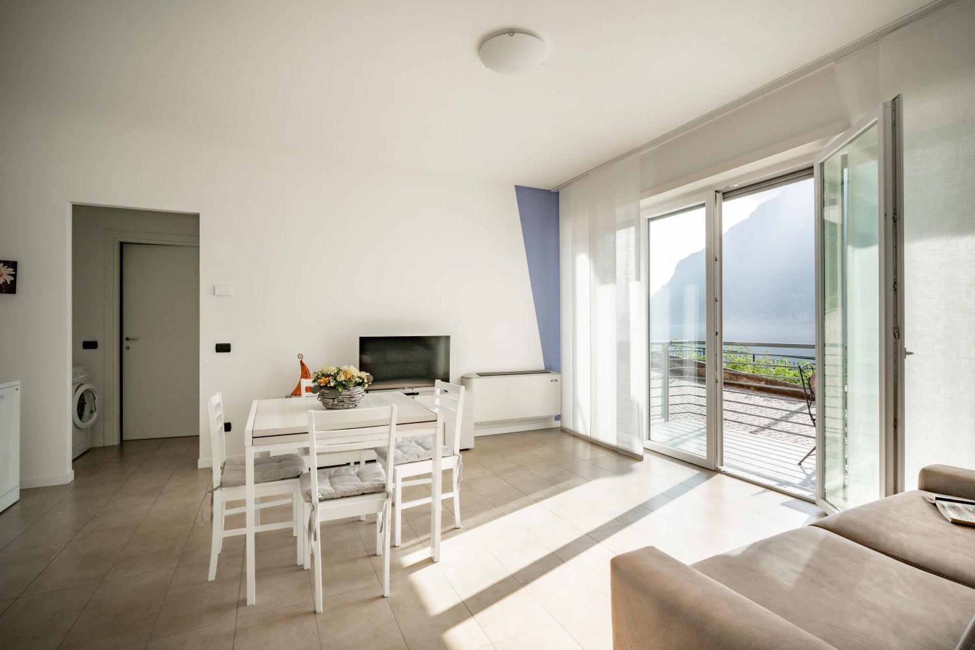 Lake Como Casa La Rosa اباديا لاريانا المظهر الخارجي الصورة